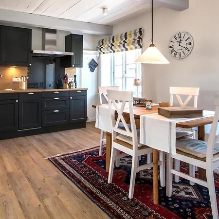 Prázdninový dům Reethus Gluecklicher Matthias Hausteil Uasterlun