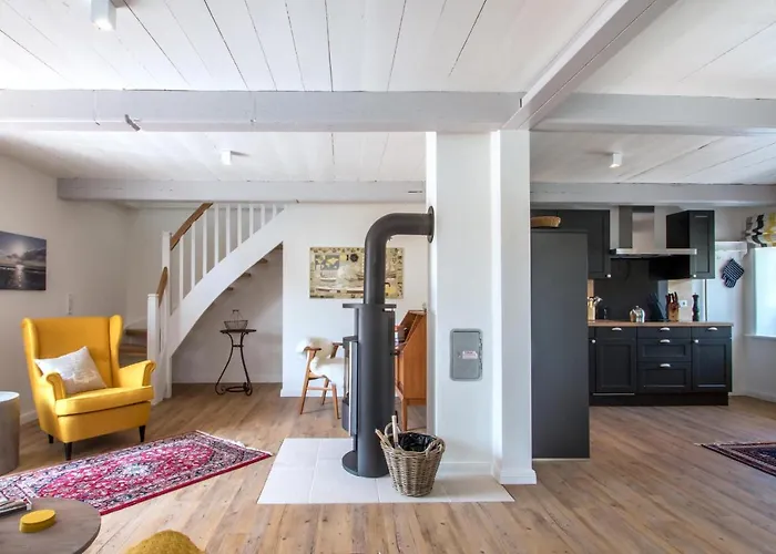 Reethus Gluecklicher Matthias Hausteil Uasterlun * Oldsum